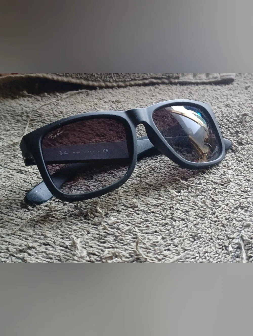 AUTHENTIC RAY-BAN JUSTIN CLASSIC ( UNISEX )